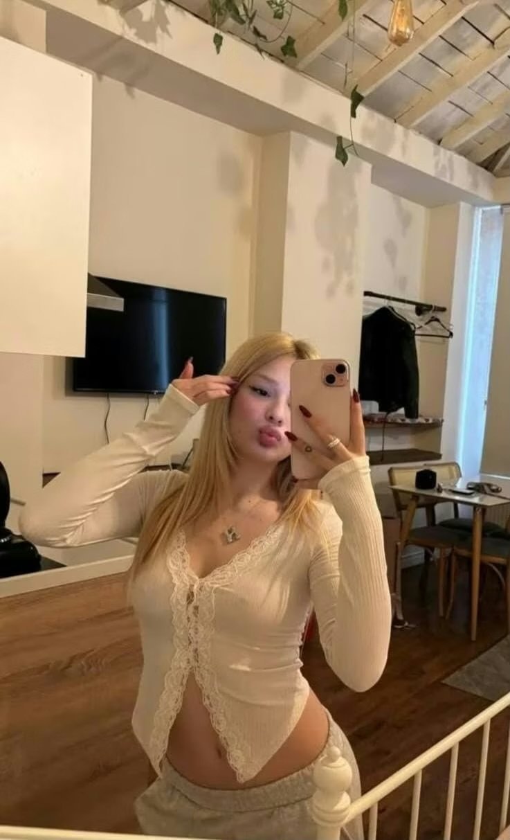 Rüya profil fotoğrafı